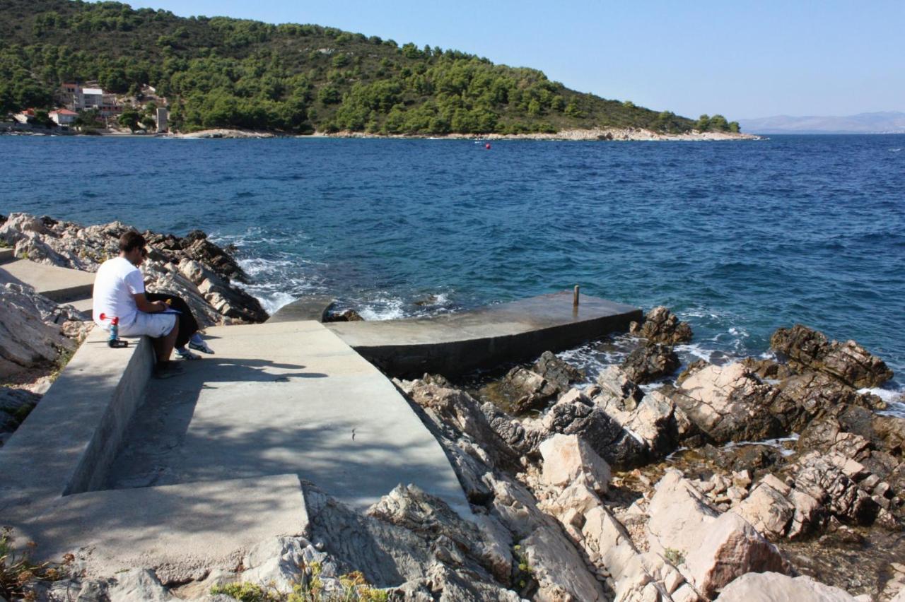 Apartments By The Sea Stomorska, Solta - 5190 Buitenkant foto